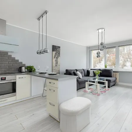 Apartman 9 Maja Bright By Bookinghost