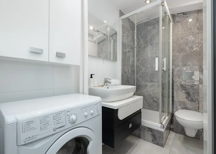 9 Maja Bright By Bookinghost Štetín